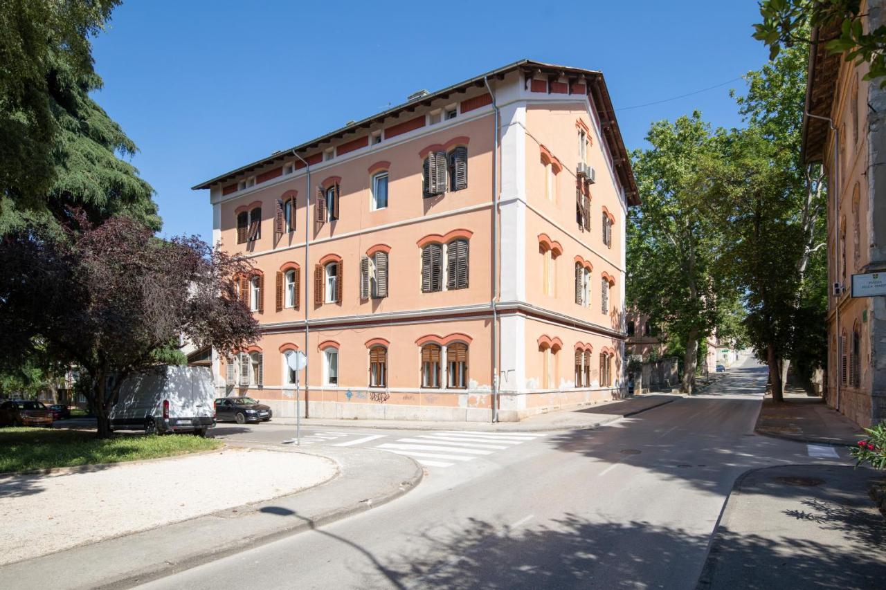 K- Apartments Pula Zewnętrze zdjęcie